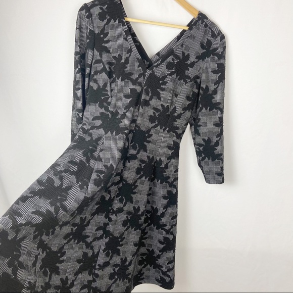 Sabie fit and flare dress, gray and black Size large - Picture 1 of 6